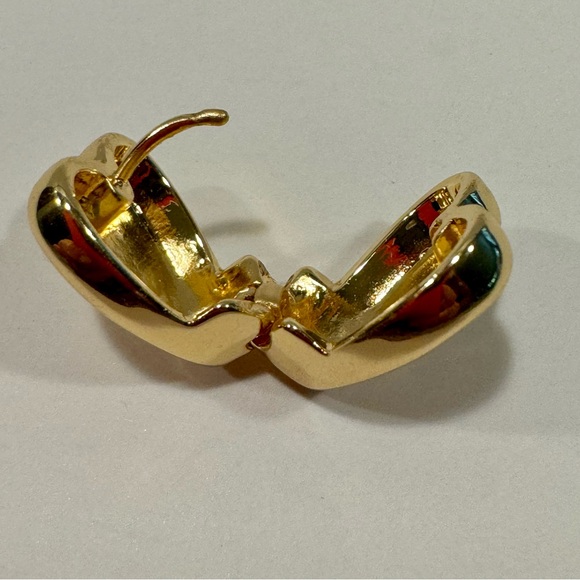 Beautiful Heart Earrings, Bundle of Two - Picture 4 of 4